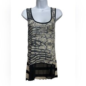 Daytrip sparkly knit top size small